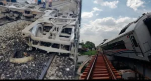 Ini Kronologi Kereta Purwojaya Anjlok di Stasiun Kedunggedeh Bekasi