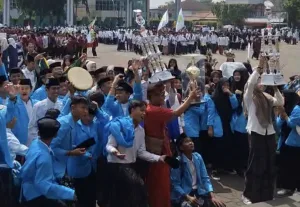 Alun-Alun M.Hasibuan Dipadati Remaja, Meriahkan Peringatan Hari Santri 