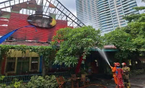 Kebakaran Restoran Sambel Hejo, Warga: Sempat Ada Bunyi Ledakan