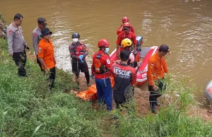 Satu Bocah Korban Tenggelam di Kali Cikeas Jatiasih Ditemukan Meninggal Dunia