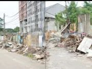 Antisipasi Banjir, Pemkot Bekasi Bongkar 35 Bangunan Liar di Margahayu