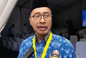 Bye-bye Papan Tulis? Disdik Kota Bekasi Gencar Usulkan Smartboard Semua Sekolah