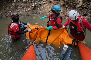 3 Bocah Tenggelam di Kali Cikarang, 2 Ditemukan Tak Bernyawa Satu Masih Dicari 