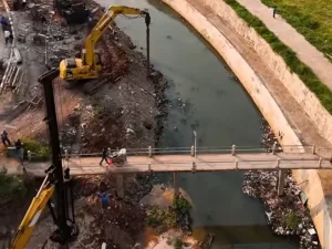 Normalisasi Kali Jati Dikebut, Warga Kayuringin Berharap Bebas Banjir Saat Musim Penghujan