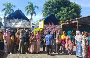 4. 2.650 Kupon Sembako, Banyak Warga Tambun Selatan Tidak Kebagian