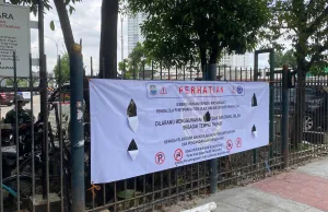 Pejalan Kaki Senang, Trotoar Stasiun Bekasi Sudah Bisa Digunakan Kembali