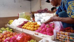 MBG Libur, Harga Buah di Pasar Induk Cibitung Tetap Aman Saat Libur Nataru