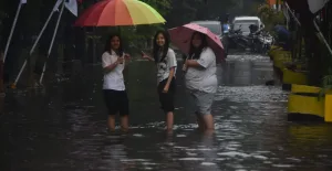 Jelang Nataru, Cuaca Ekstrem Jadi Perhatian Utama BPBD Kota Bekasi