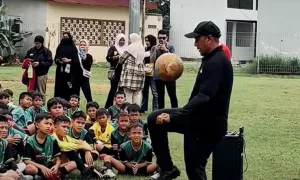 Coach RD Sambangi SSB Prima Bekasi Utara, Berbagi Ilmu dan Motivasi ke Para Bocah