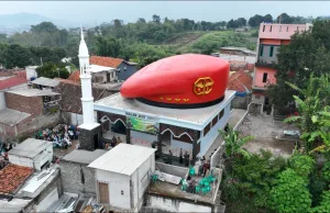 Mesjid Kubah Baret Merah Kini Jadi Ciri Khas di Bandung Barat