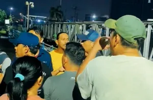 Warga Margajaya Protes ‘Pengosongan’ Kali Bekasi, Khawatir Picu Longsor