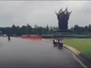 Pemotor Lawan Arah di Jalan HI Bikin Geregetan, Ini Beragam Komentar Netizen