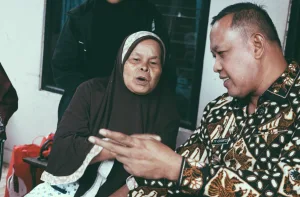 Nenek Atnah Kini Berjualan Nasi Uduk Lagi Usai Dapat Modal dari Walikota Bekasi