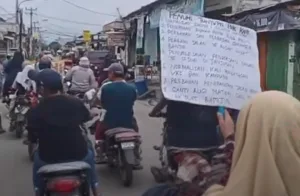 Tuntut Perbaikan Drainase dan Kompensasi, Warga Villa Kencana Demo ke Pengembang