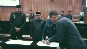Perkuat BUMD, DPRD dan Pemkot Bekasi Teken Kesepakatan Raperda Penyertaan Modal