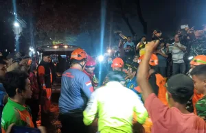 Update Longsor Bantargebang: 6 Korban Ditemukan, 4 Orang Masih Dalam Pencarian