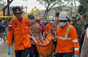 Update Evakuasi Korban Longsor Bantargebang, 1 Korban Ditemukan Lagi