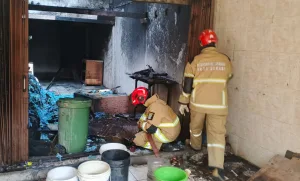 Kronologi Kebakaran di Pondok Melati Rumah Kosong Hangus Gegara Bocah Main Petasan
