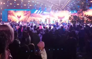 Rhoma Irama “Goyang” Warga Bekasi dengan Lagu-Lagu Lawas Dakwah