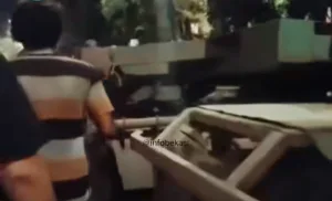 Ini Kronologi Tangki Truk Trailer Jatuh di Jalan Ahmad Yani Bekasi