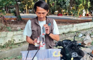 Dari Rawalumbu hingga Alun-Alun, Andri Jualan Dodol Keliling Buat Tambahan Penghasilan