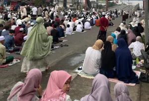 Potret Suasana Salat Idulfitri di “Planet” Bekasi Pagi Ini