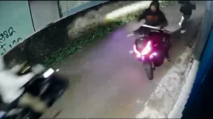 Kronologi Warga Burangkeng Diserang Begal di Depan Rumah, Motor Yamaha Aerox Raib