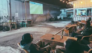 Warkop di Bektim Jadi Tempat Nobar Laga Timnas Indonesia vs Saint Kitts and Nevis