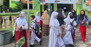 KBM SD di Bekasi Timur Kembali Aktif, Anak Sekolah Semangat Usai Libur Lebaran