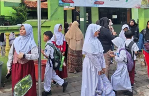 KBM SD di Bekasi Timur Kembali Aktif, Anak Sekolah Semangat Usai Libur Lebaran