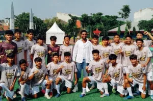 Eks Pemain Liverpool Daniel Sturridge Berbagi Ilmu Coaching Clinic di Stadion Patriot
