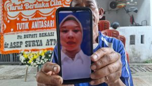 Mengenang Tutik, Ibu Muda “Langganan” Naik KRL Korban Kecelakaan Kereta di Bekasi Timur