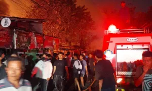 SPBE Elpiji di Mustikajaya Dilalap Si Jago Merah, 6 Mobil Damkar Diterjunkan