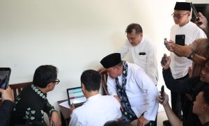 Monitoring WFH di Bekasi, Bima Arya Cek Kinerja Lewat Video Call