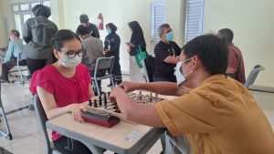 Bukan Halangan, Tunanetra di Bekasi Buktikan Bisa Jago Main Catur