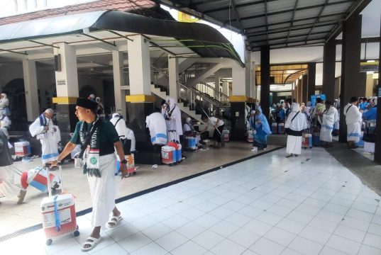 17 Calhaj Gagal Berangkat dari Embarkasi Bekasi, Ini Penyebabnya