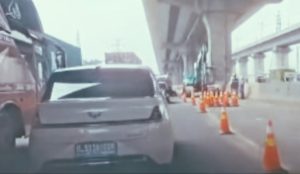 Terjadi Perubahan Kontur Aspal, Contraflow Diberlakukan di Tol Jakarta-Cikampek