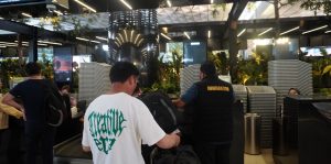 Imigrasi Bekasi Deportasi 78 WNA Pekerja Proyek GIIC Deltamas Bekasi