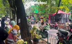 Jelang Idul Adha, Pasar Kranji Bekasi Ramai Disambangi Pembeli