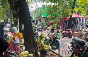 Jelang Idul Adha, Pasar Kranji Bekasi Ramai Disambangi Pembeli