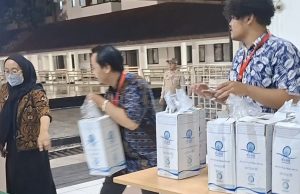 Tiba dari Tanah Suci, Jemaah Haji Langsung Berburu Air Zam‑Zam