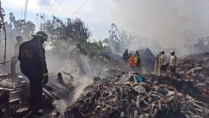 Gegara Bakar Sampah Sembarangan, Gudang Limbah di Cikarang Ludes Terbakar