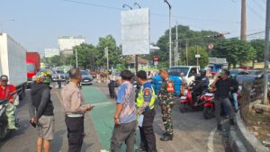 Keterangan Saksi Mata: 1 Meninggal, Beberapa Pemotor Terluka Akibat Insiden Kecelakaan di Unisma