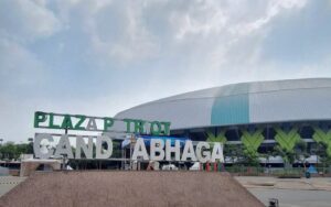 Landmark “Plaza Patriot Candrabhaga” Tidak Utuh, Netizen Sebut Ulah “Rayap Besi”