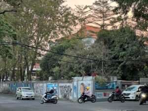 Kabel “Ngondoy” di Jalan Simpang Pengasinan Kalimalang, Ini Jawaban PLN 