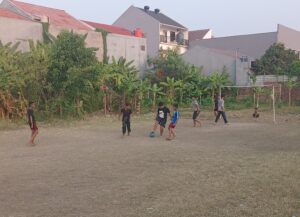Jelang Kemerdekaan RI, Semangat Bocah Kaliabang Tak Padam Meski Lahan Bermain Kian Sempit