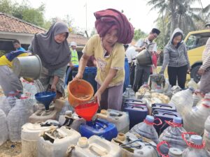 Kekeringan Meluas, Ribuan Warga Kabupaten Bekasi Terdampak Krisis Air Bersih