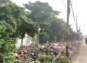 Kondisi Taman di Setiasih Tarumajaya Kini Berubah Jadi Tempat Sampah Liar