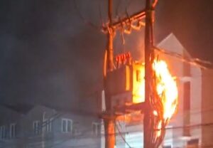 Gardu Listrik Terbakar di Jalan Wibawa Mukti II, Api Sudah Padam