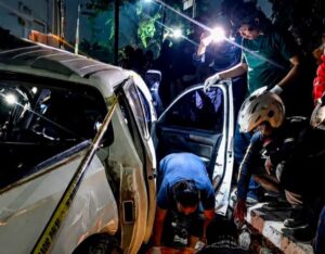 Kronologi Pengemudi Mobil Pikap Meinggal Tertemper Kereta di Perlintasan Bulak Kapal